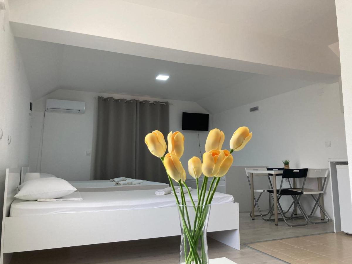 Tiki Apartments Gevgelija Exteriör bild