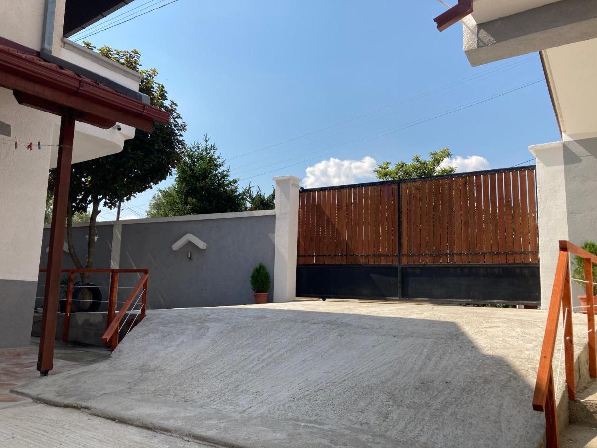 Tiki Apartments Gevgelija Exteriör bild