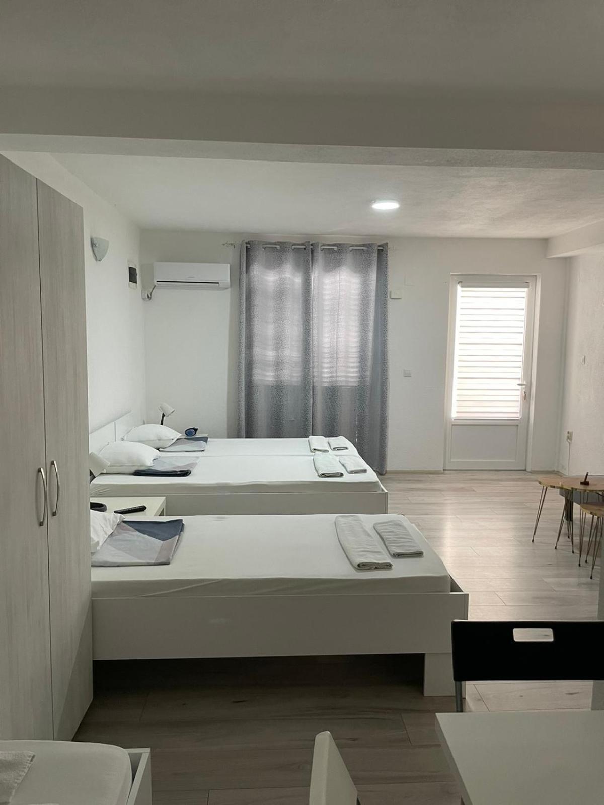 Tiki Apartments Gevgelija Exteriör bild