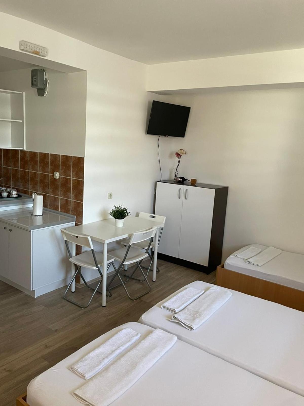 Tiki Apartments Gevgelija Exteriör bild